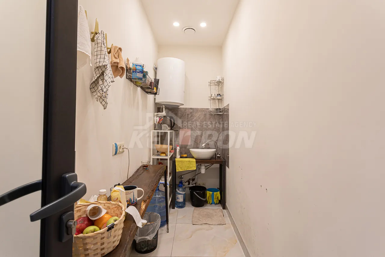 Commercial property for sale Tumanyan St, Center Yerevan, 157383