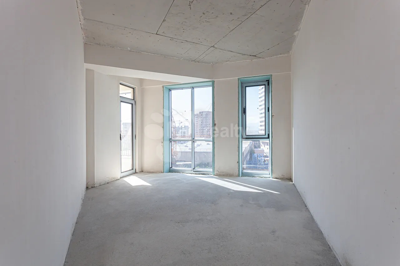 4 սենյականոց բնակարան  Գրիբոեդովի փող, Արաբկիր Երևան, 157284