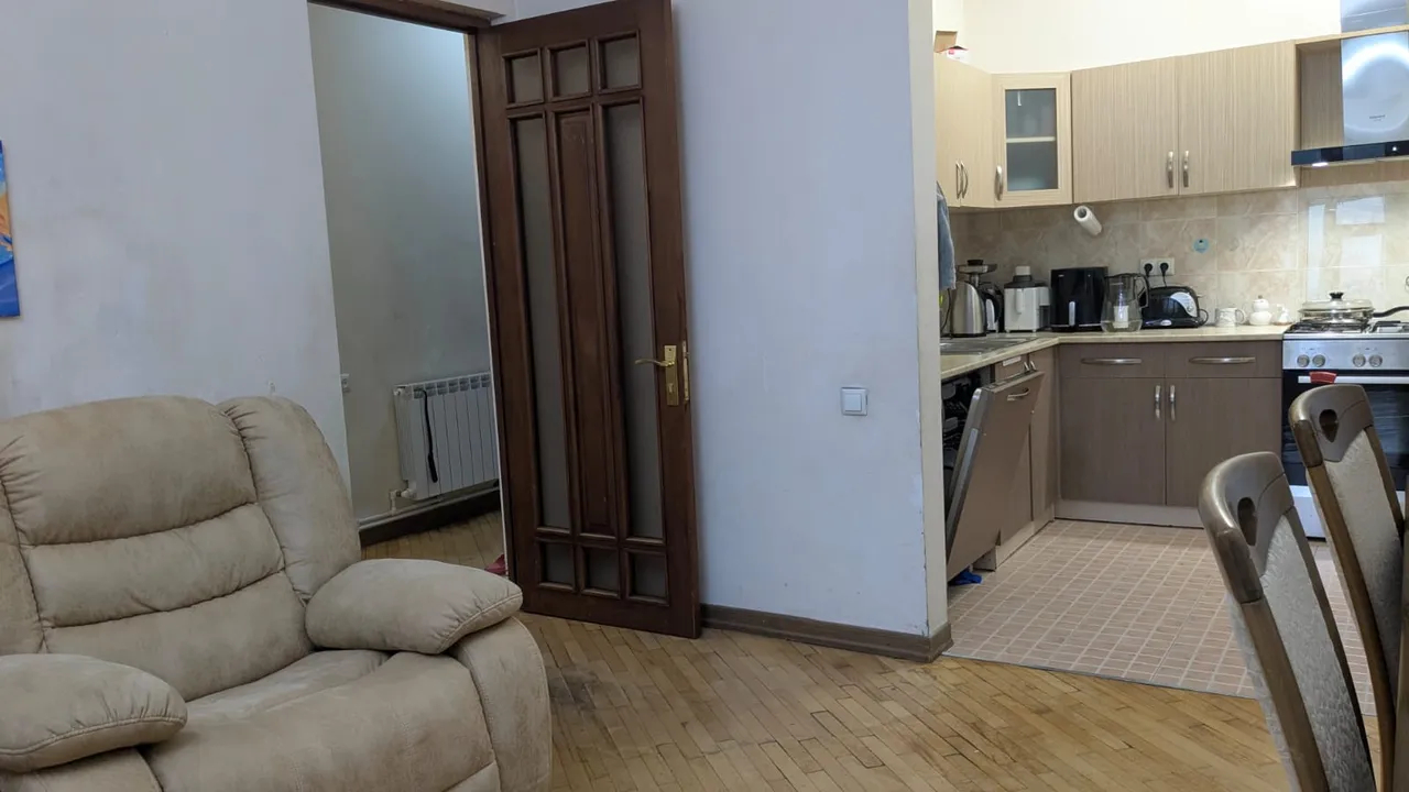 3 սենյականոց բնակարան  Ծարավ Աղբյուրի փող., Ավան Երևան, 157889