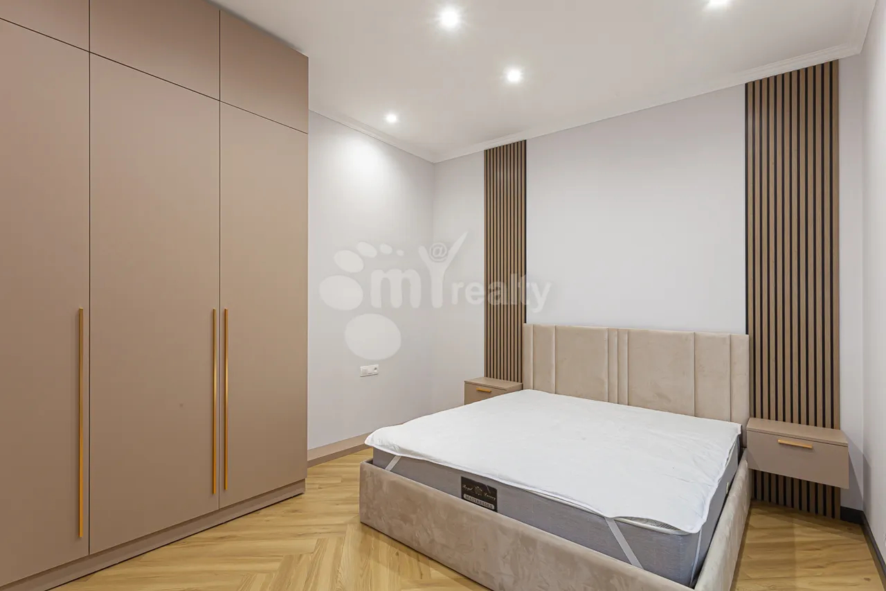 3 bedroom apartment for sale Pushkin St, Center Yerevan, 160847