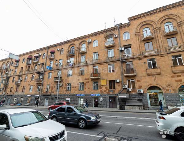 4-senyakanoc-bnakaran-vacharq-Yerevan-Center