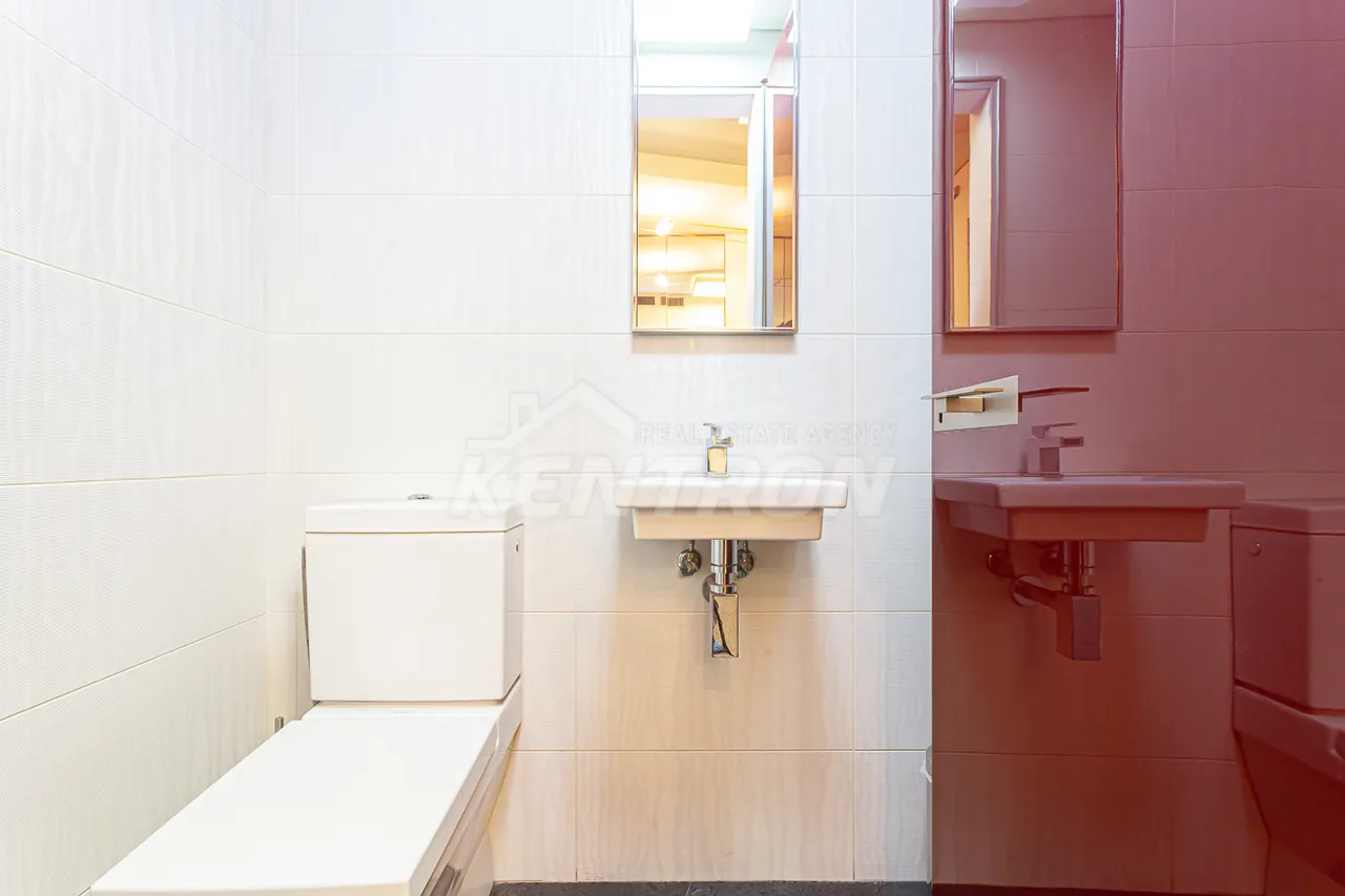 4 bedroom apartment for sale Northern(Hyusisayin)  Ave, Center Yerevan, 157215