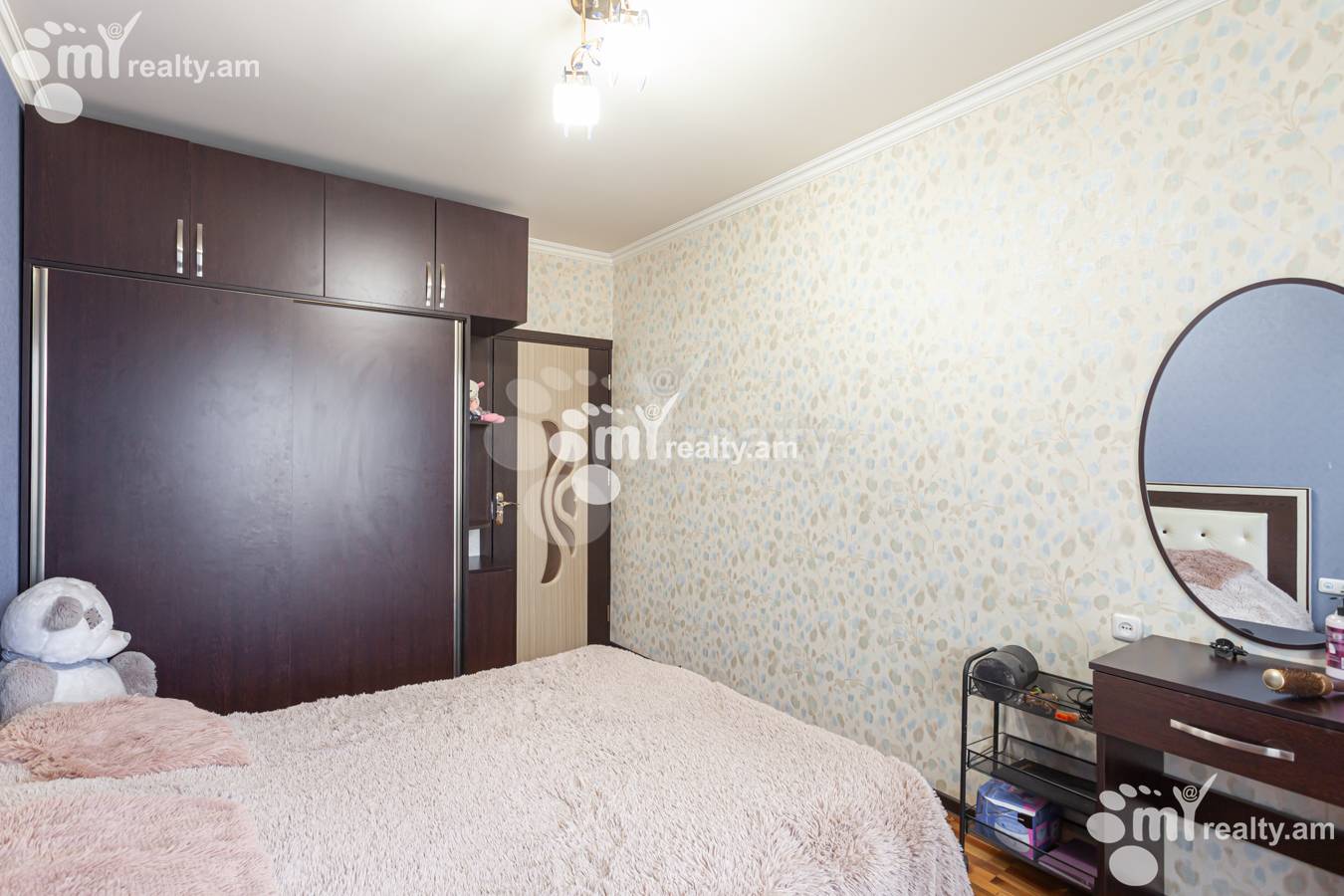 Купить 4 комнатную квартиру Давиташен 2 ой блок, Давташен Ереван, 152413
