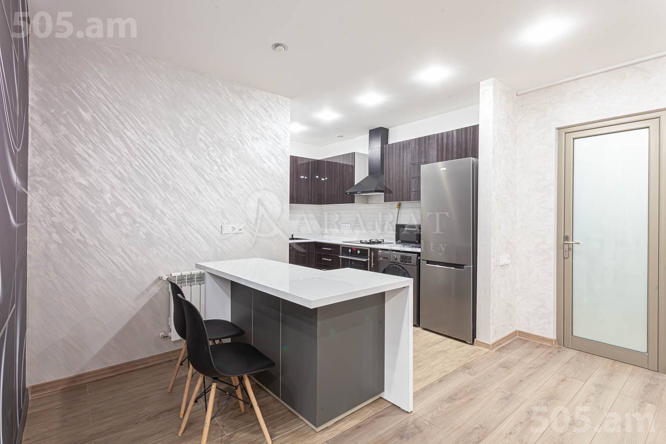 3 սենյականոց բնակարան  Միկոյան փող, Դավթաշեն Երևան, 154276