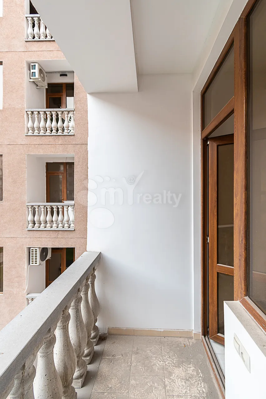 3 սենյականոց բնակարան  Ադոնց փող, Արաբկիր Երևան, 159442