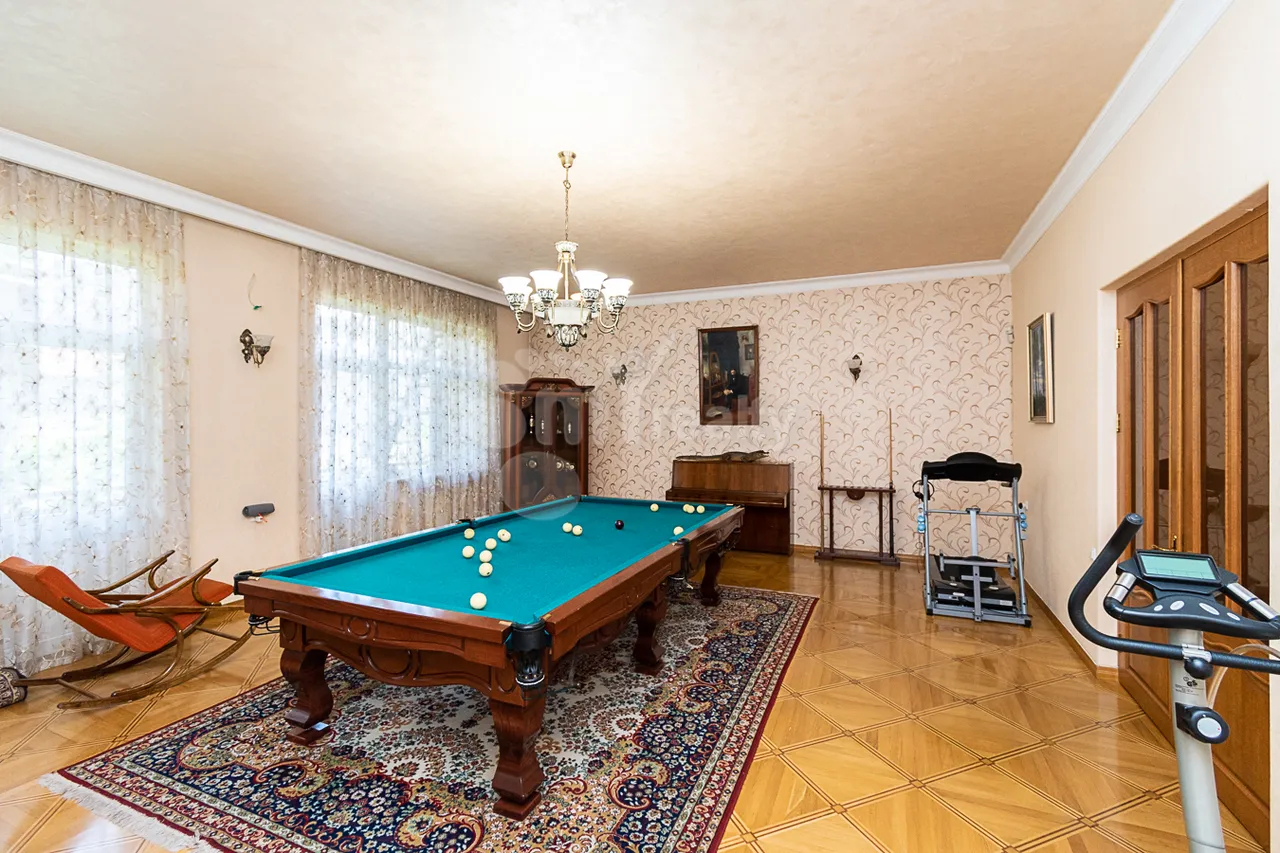 5 bedroom apartment for sale خیابان نعلبندیان, مرکز شهر ایروان, 160686