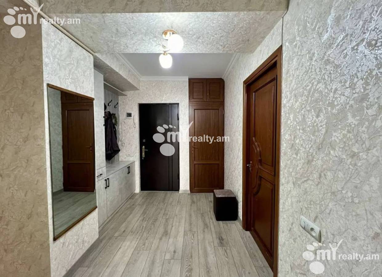 3 սենյականոց բնակարան  Սարյան փող, Կենտրոն Երևան, 155233