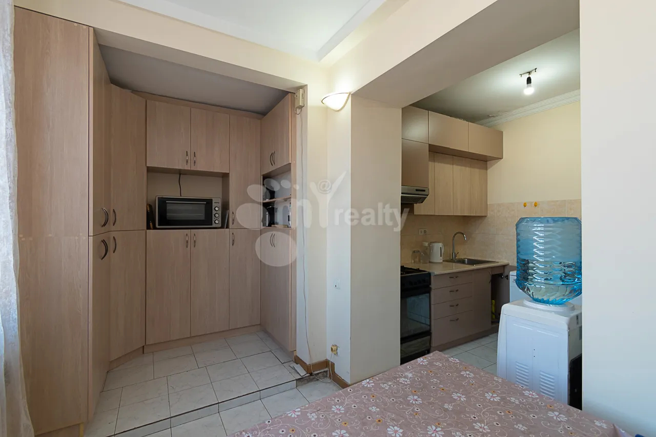 3 bedroom apartment for sale Hr.Kochar St, Arabkir Yerevan, 159110
