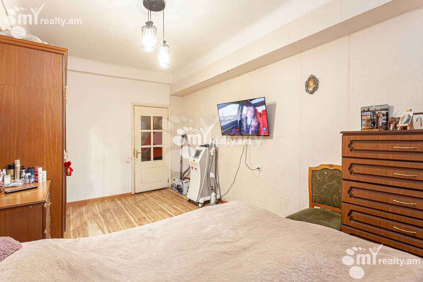 Купить 3 комнатную квартиру Нар Дос ул, Центр Ереван, 154480