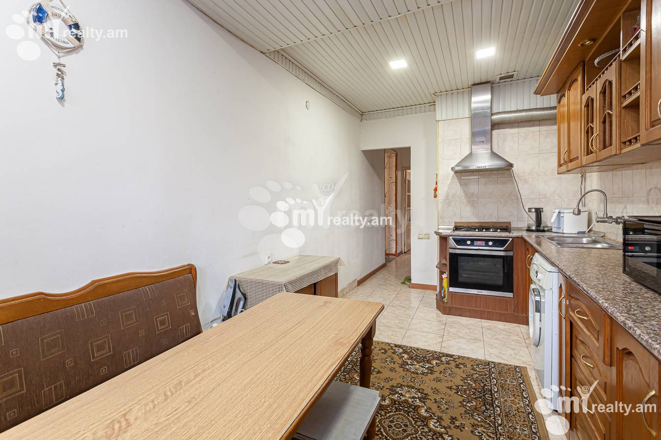 Купить 3 комнатную квартиру Нар Дос ул, Центр Ереван, 154480