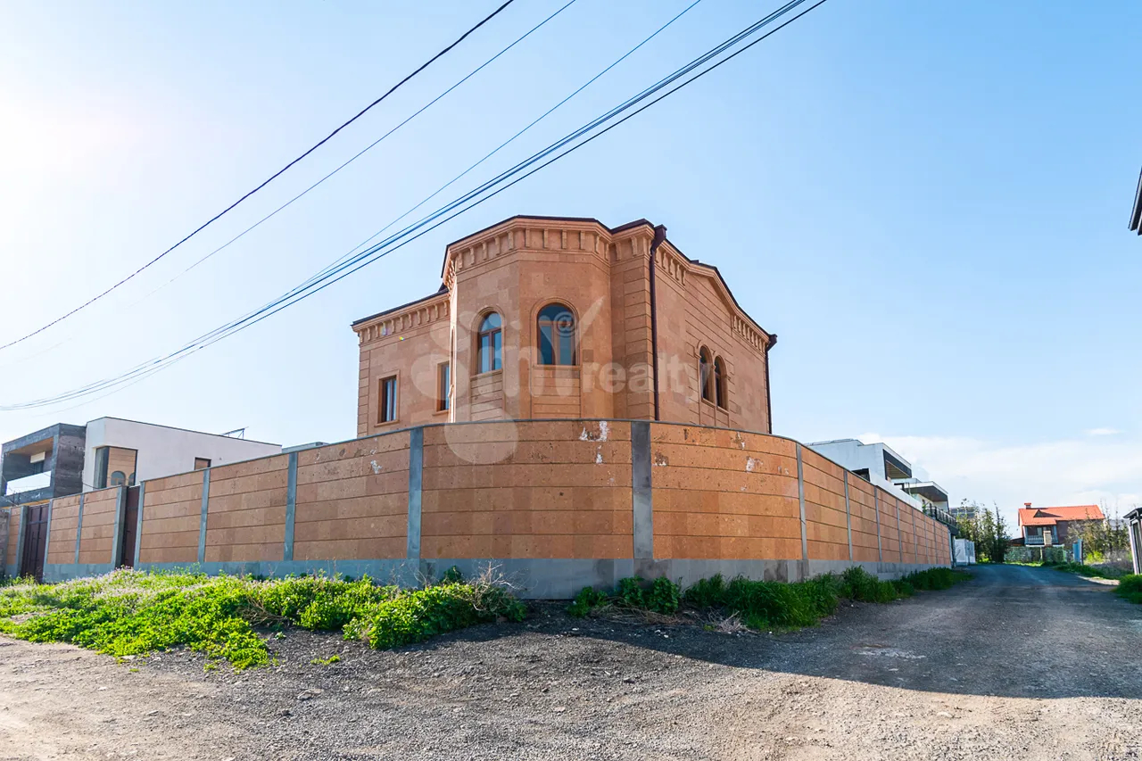 Առանձնատուն  Ղափանցյան փող, Արաբկիր Երևան, 160364