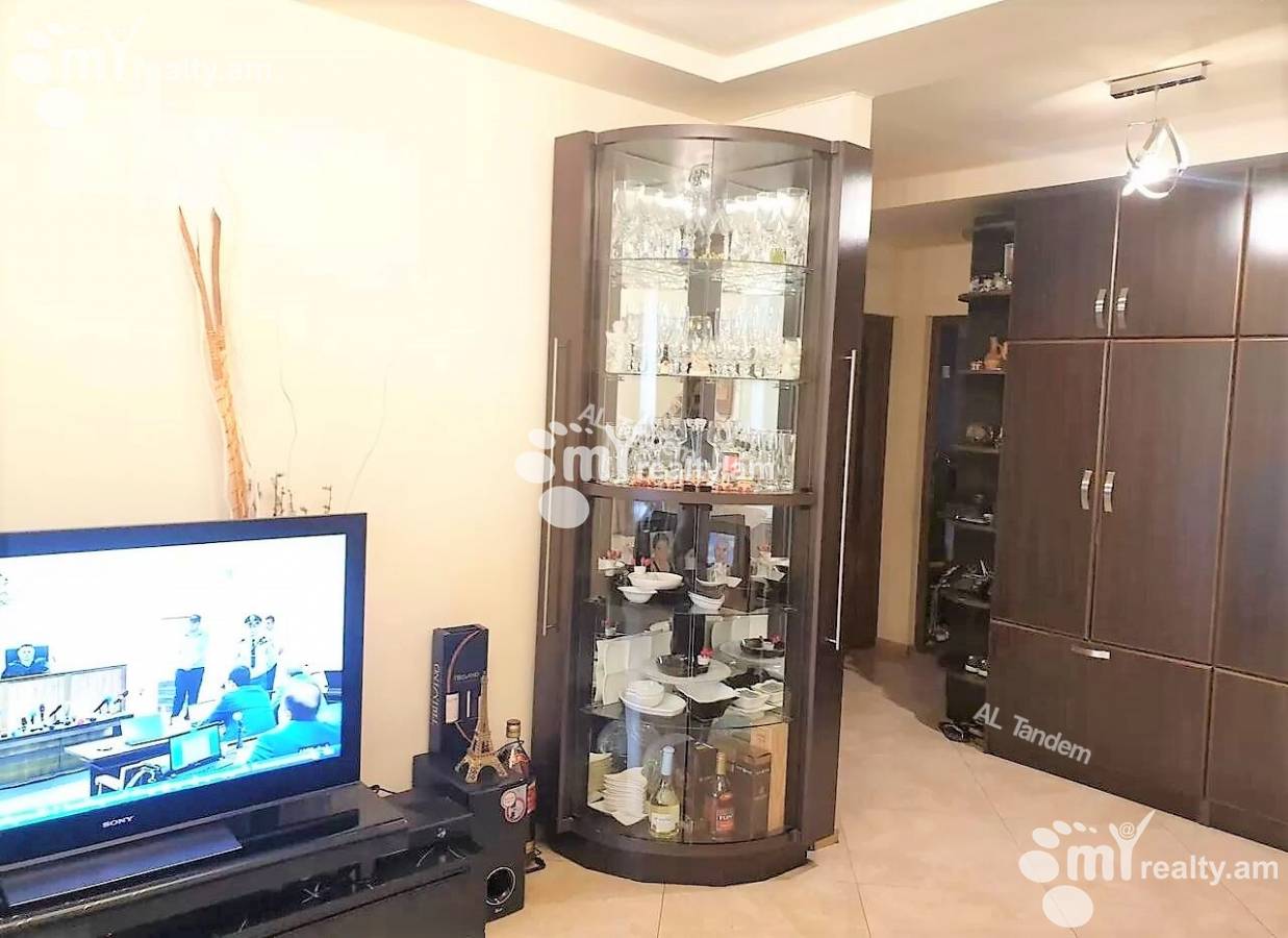 3 սենյականոց բնակարան  Բաղրամյան պող(Կենտրոն), Կենտրոն Երևան, 134099