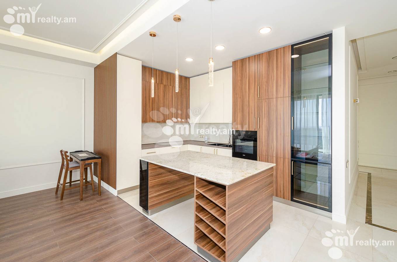 4 սենյականոց բնակարան վարձով Անտառային, Գ.Էմինի փող., Կենտրոն Երևան, 153304