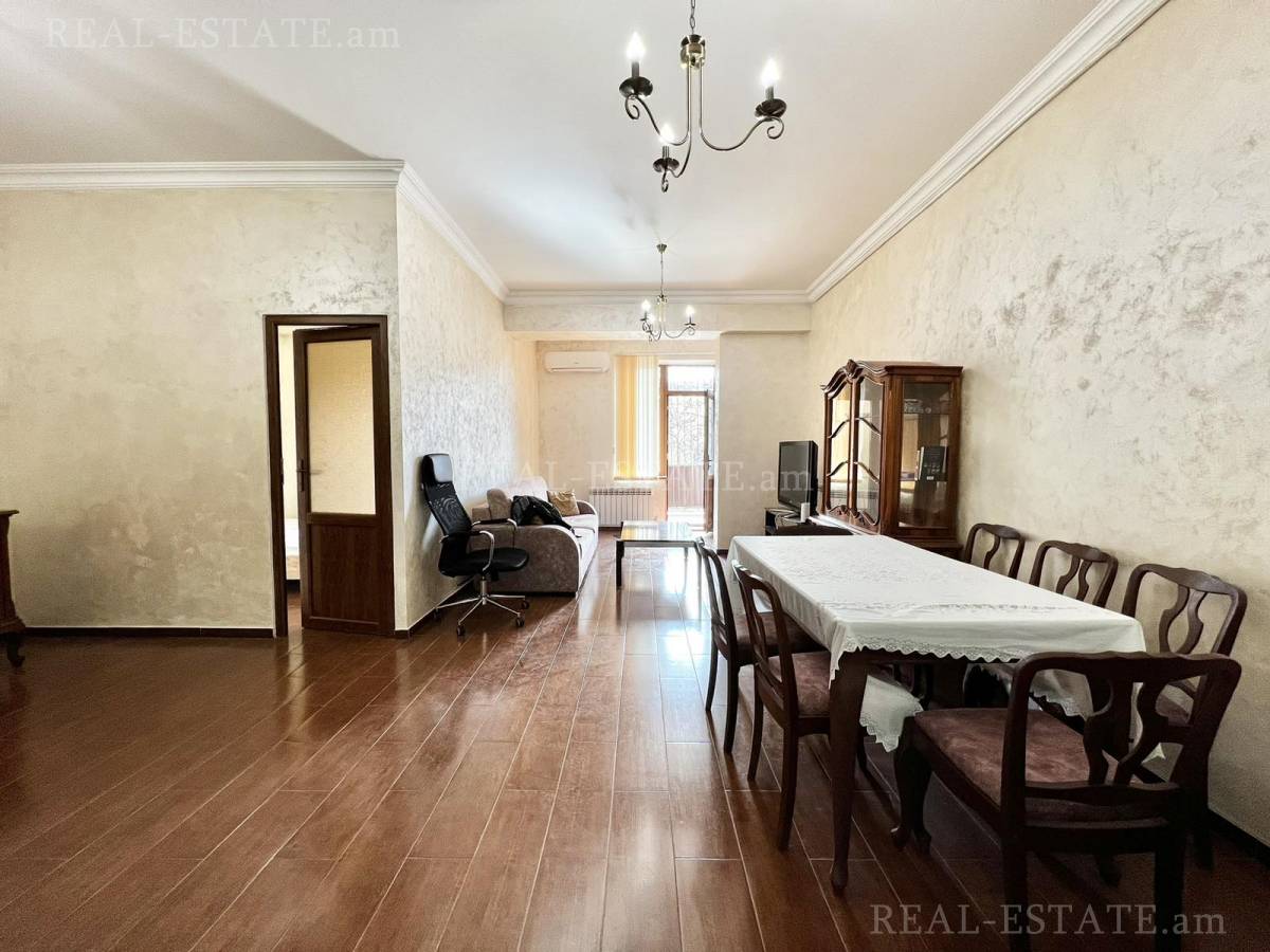 Купить 3 комнатную квартиру Лер. Камсар ул, Центр Ереван, 129972