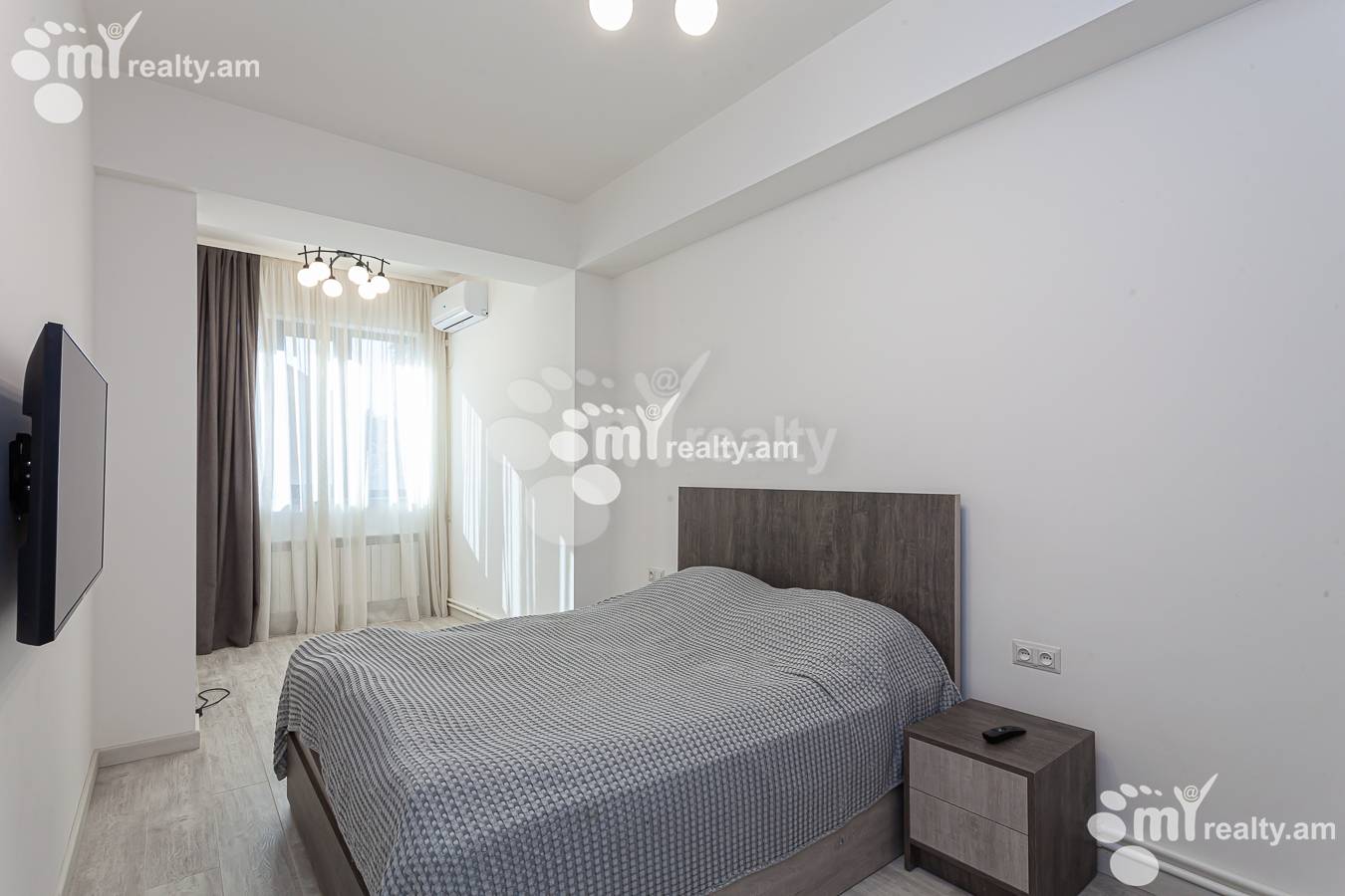4 bedroom apartment for rent Antarayin St, Center Yerevan, 147902