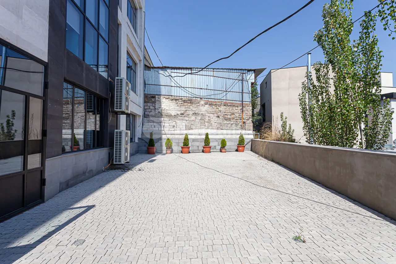 Commercial property for sale Rubinyants St, Qanaqer- Sejtun Yerevan, 161426