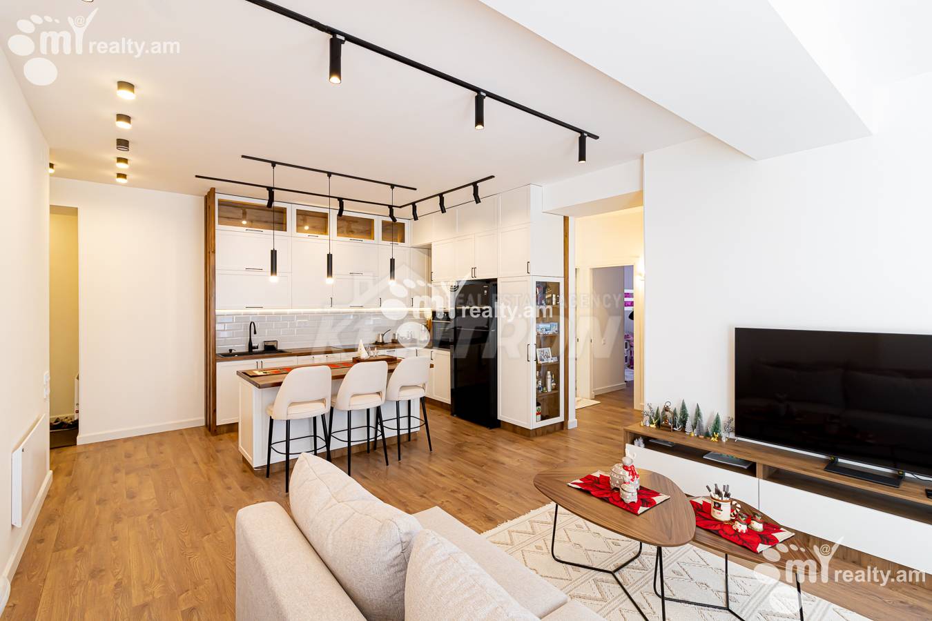 4 սենյականոց բնակարան  Ծարավ Աղբյուրի փող., Ավան Երևան, 154901