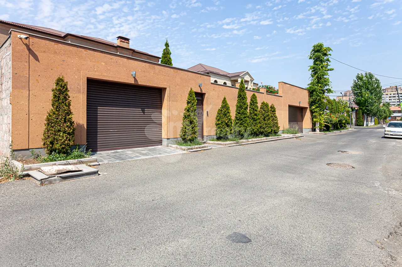 House for sale G 1 dis., Ajapnyak Yerevan, 161278