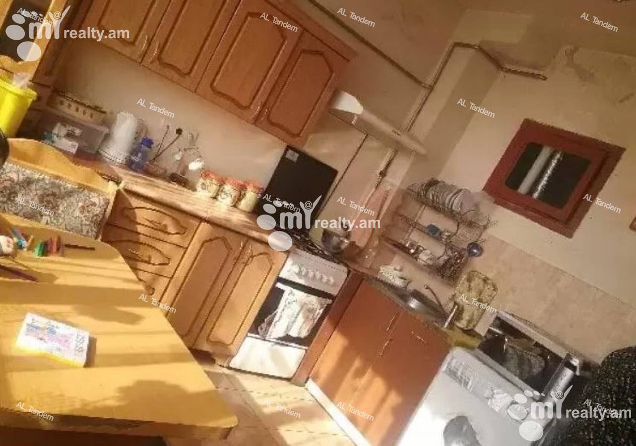 3 bedroom apartment for sale خیابان سایات نووآ, مرکز شهر ایروان, 122908