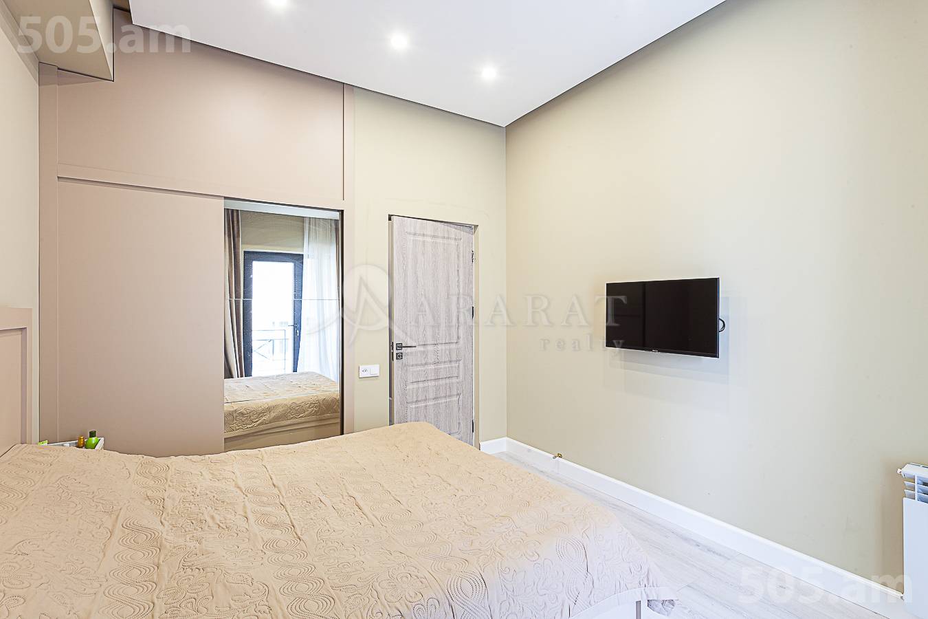 2 bedroom apartment for rent Antarayin St, Center Yerevan, 152437