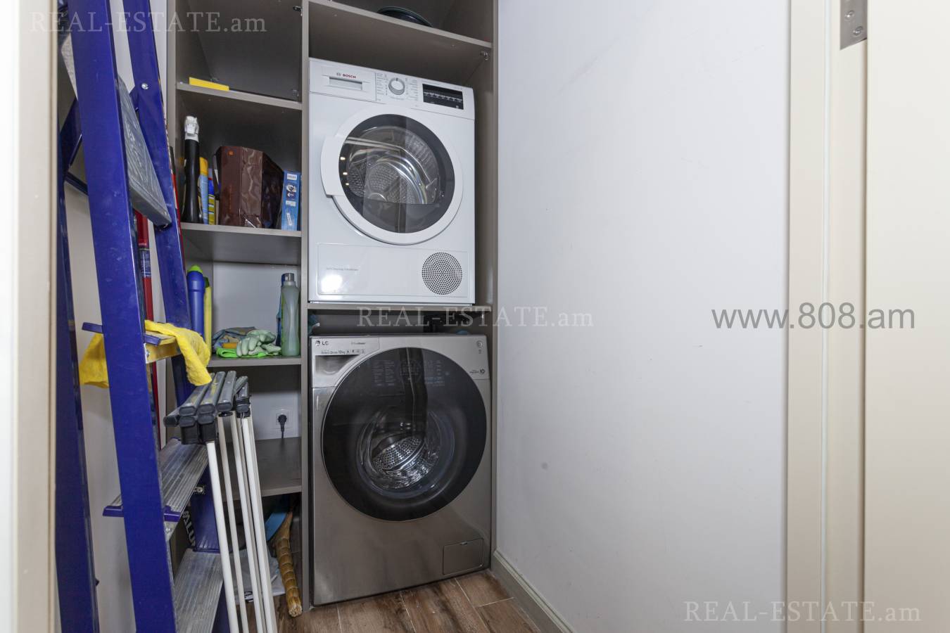 Купить 2 комнатную квартиру Аргишти ул, Центр Ереван, 143730