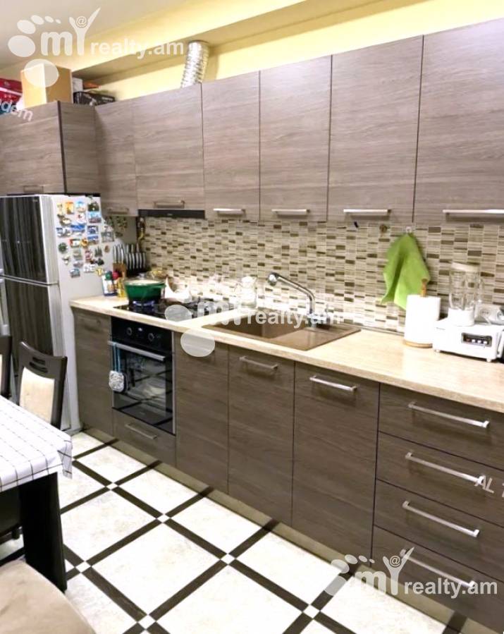 3 bedroom apartment for sale E. Qochar St, Center Yerevan, 152495