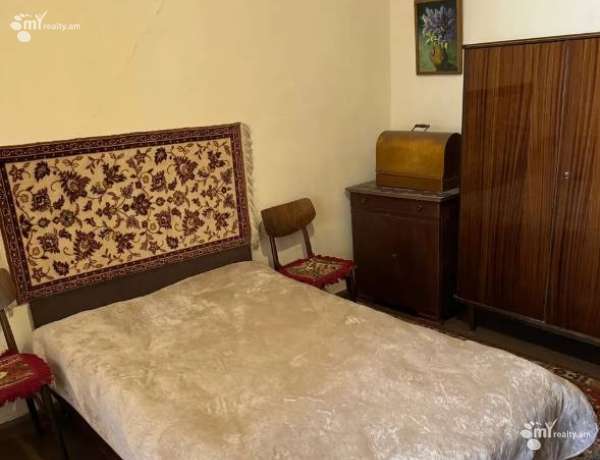 2-senyakanoc-bnakaran-vacharq-Yerevan-Center