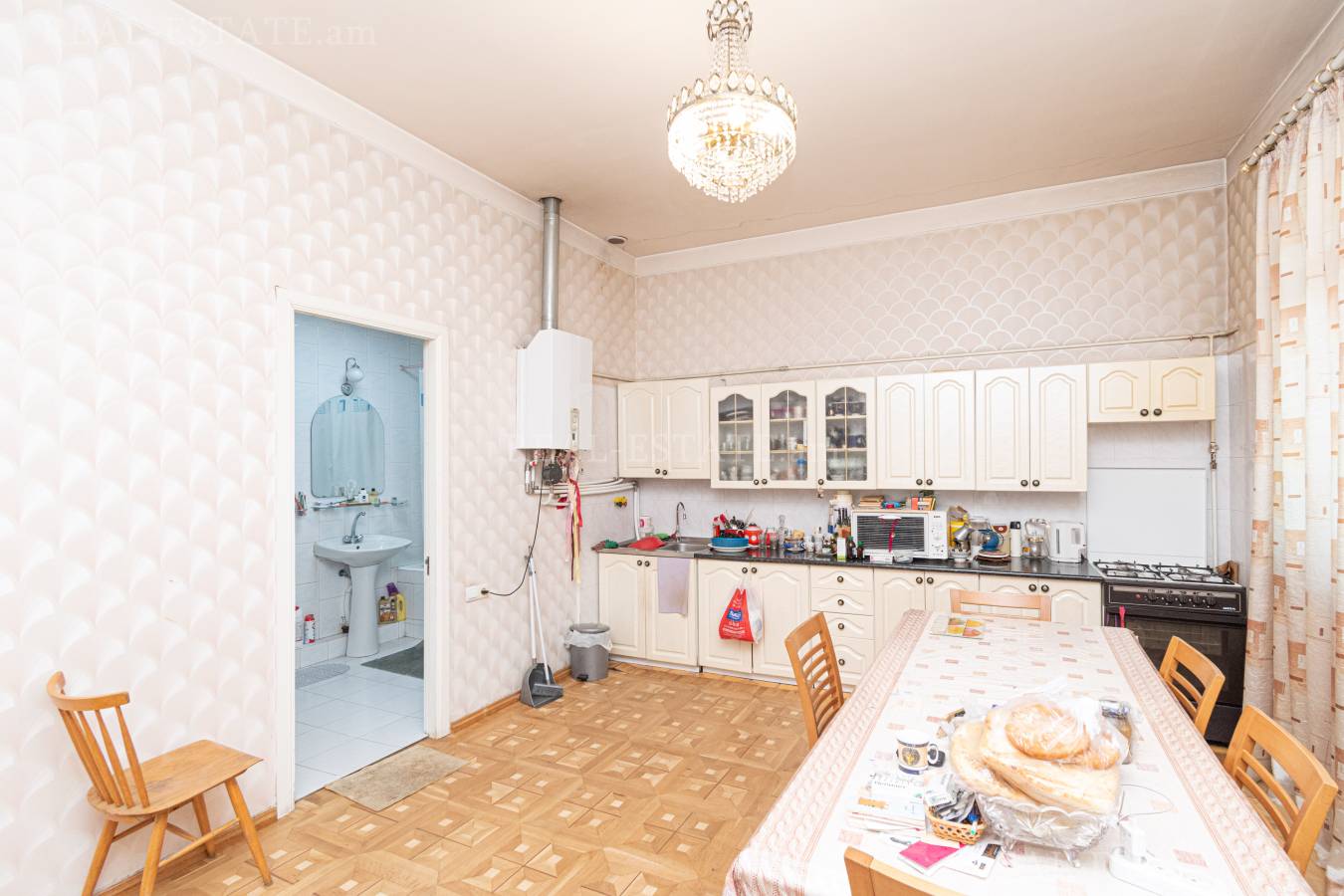 House for sale خیابان اِرزنکیان, عربگیر ایروان, 131697