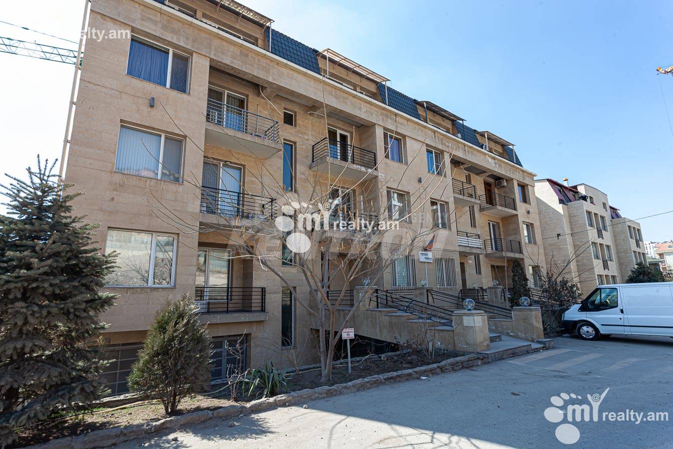 3 bedroom apartment for sale Antarayin St, Center Yerevan, 154956