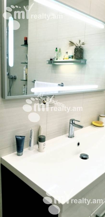 4 bedroom apartment for sale Northern(Hyusisayin)  Ave, Center Yerevan, 144774