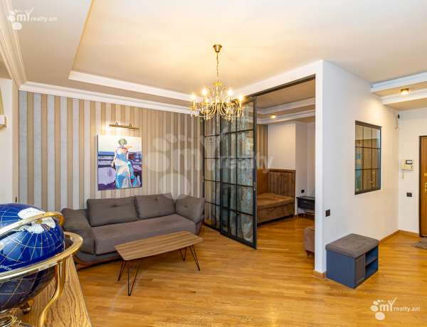 varcov-bnakaran-norakaruycum/2-senyakanoc/Yekmalyan+St/Center/Yerevan