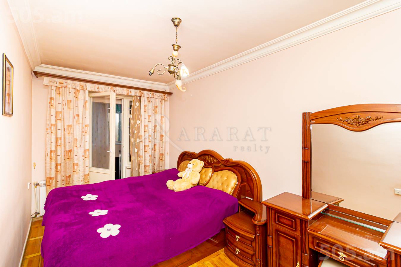 4 bedroom apartment for sale E. Qochar St, Center Yerevan, 153405