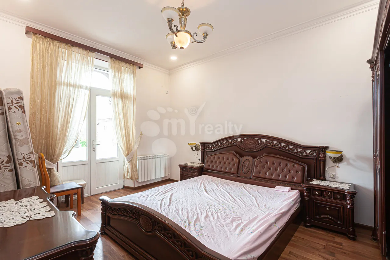 3 bedroom apartment for sale Tigran Mets Ave, Center Yerevan, 160651