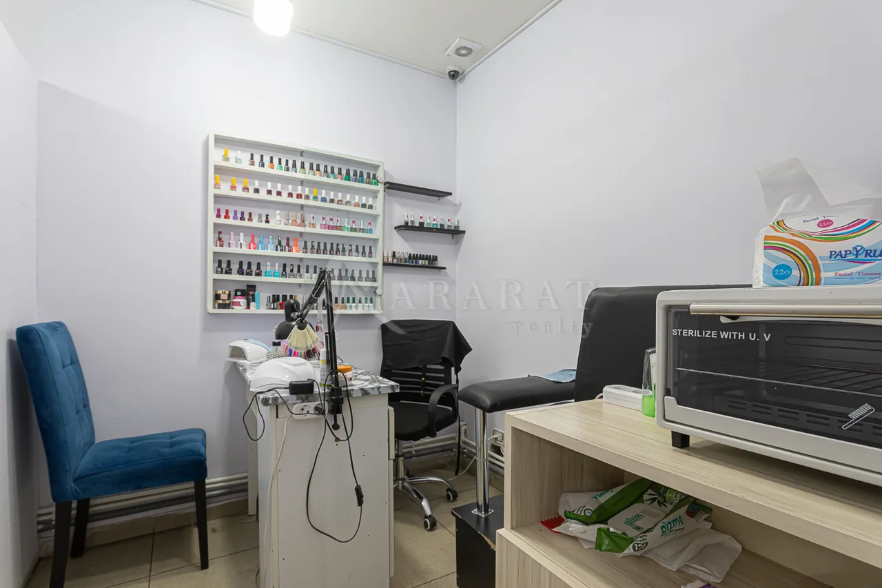 Commercial property for sale Mashtots Ave, Center Yerevan, 157989