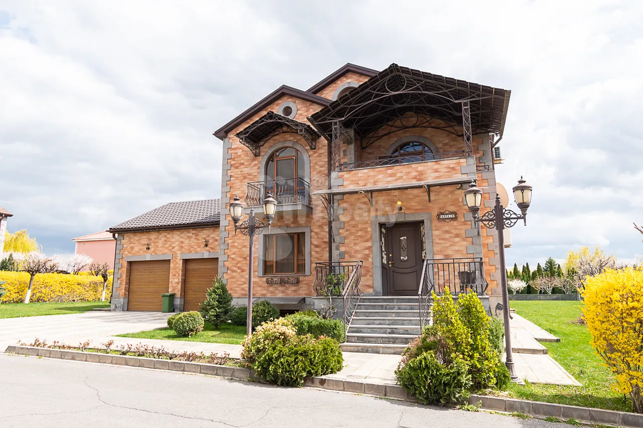 House for sale Arpa, Wahagni Yerevan, 160140