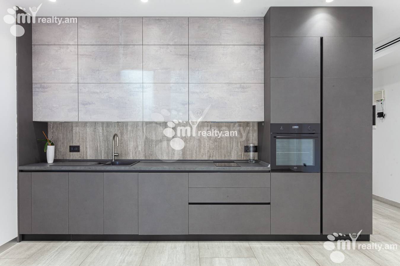 Купить 2 комнатную квартиру Амирян ул, Центр Ереван, 151798