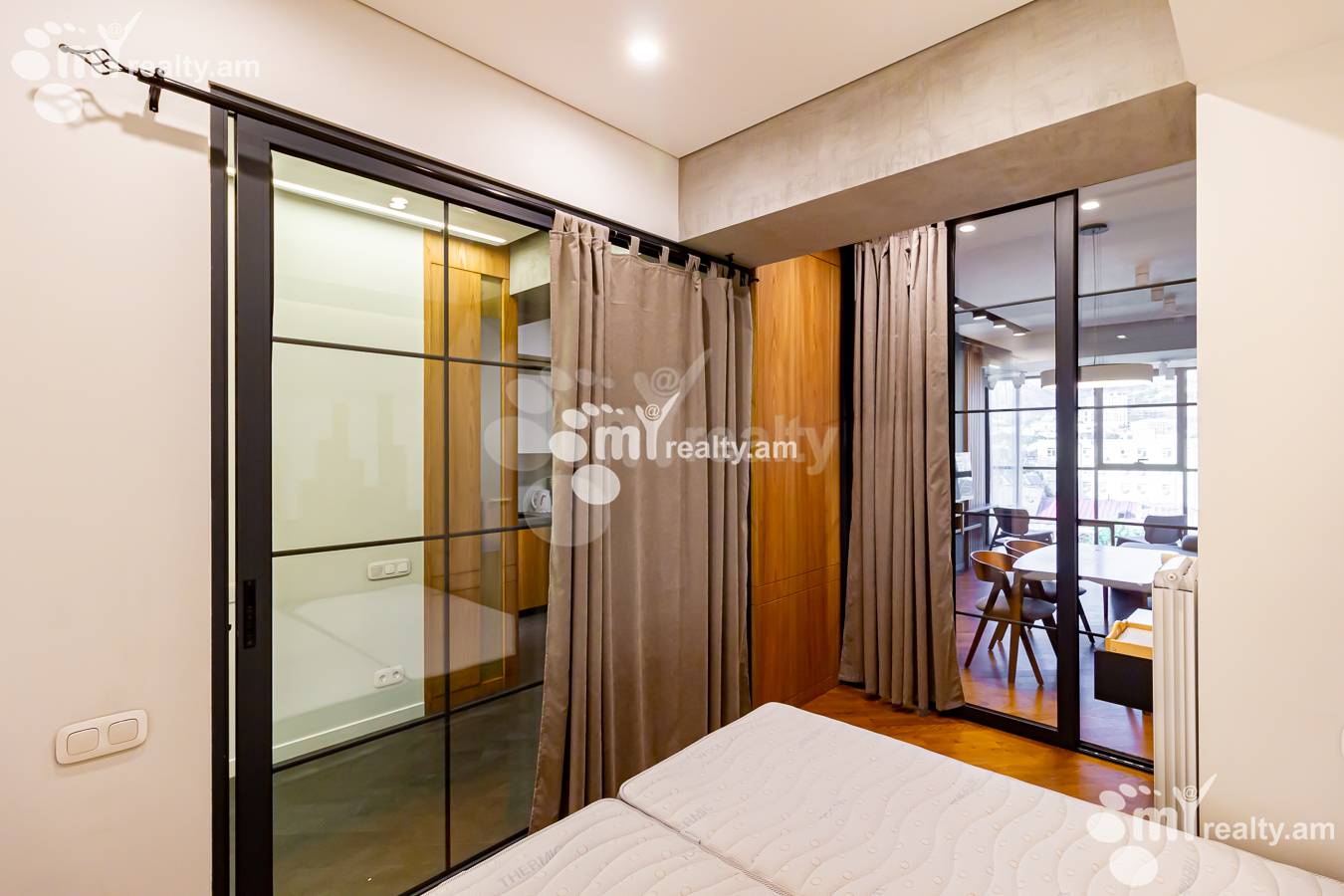 3 bedroom apartment for sale Nalbandyan St, Center Yerevan, 151872