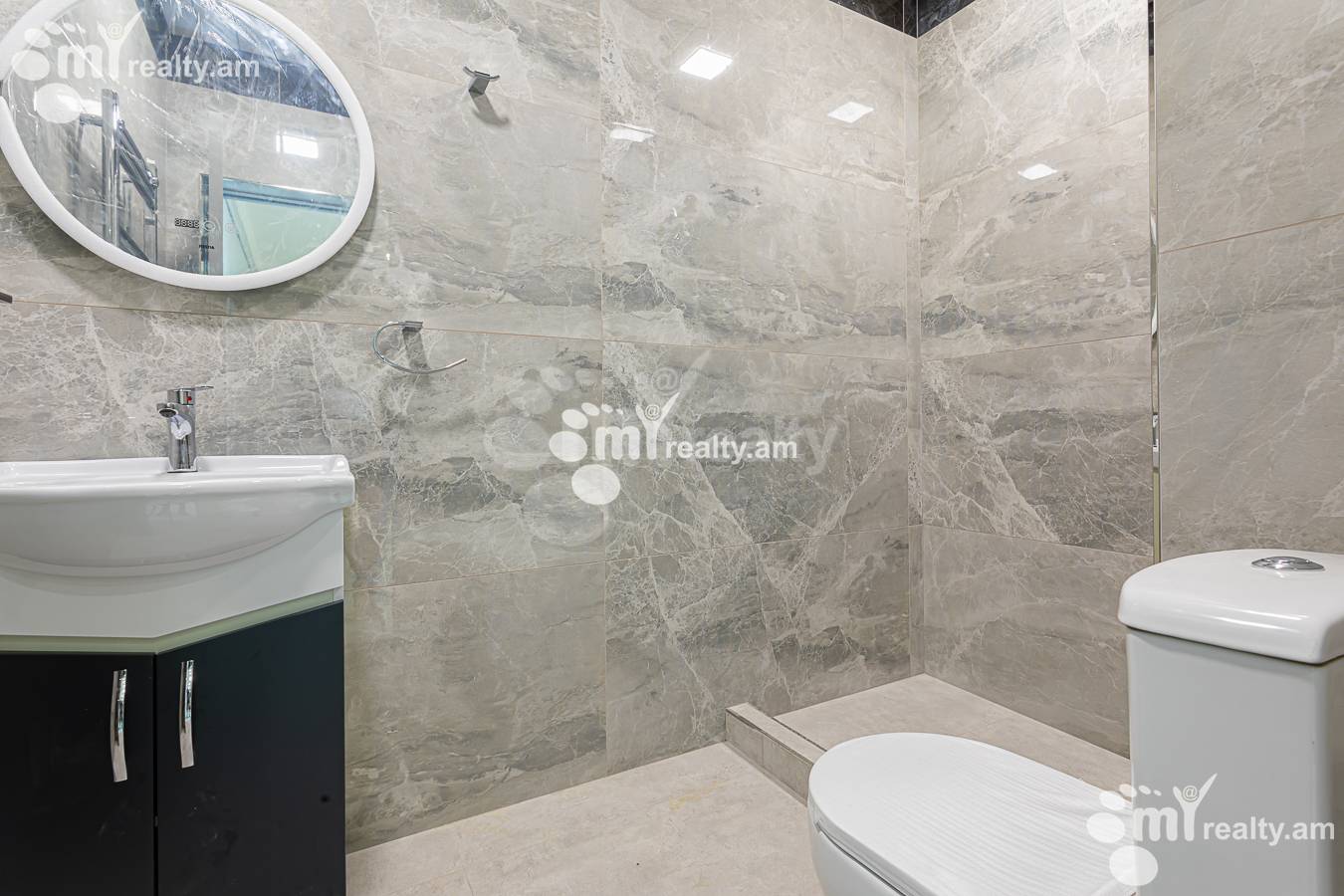 3 bedroom apartment for rent K. Ulnetsi St, Quanaquère-Zeytoun Yerevan, 156638