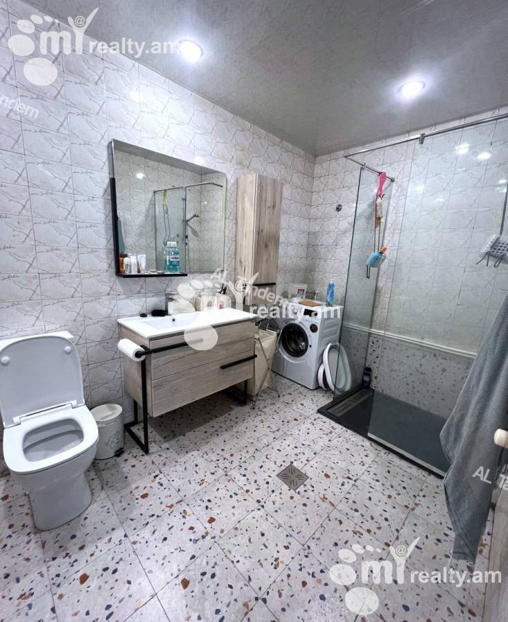 Купить дом Агюсагорцнер  ул, Центр Ереван, 153402