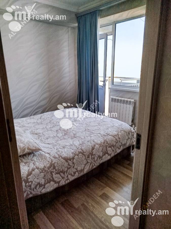 4 bedroom apartment for sale خیابان ا. کاخاتریان, عربگیر ایروان, 159609