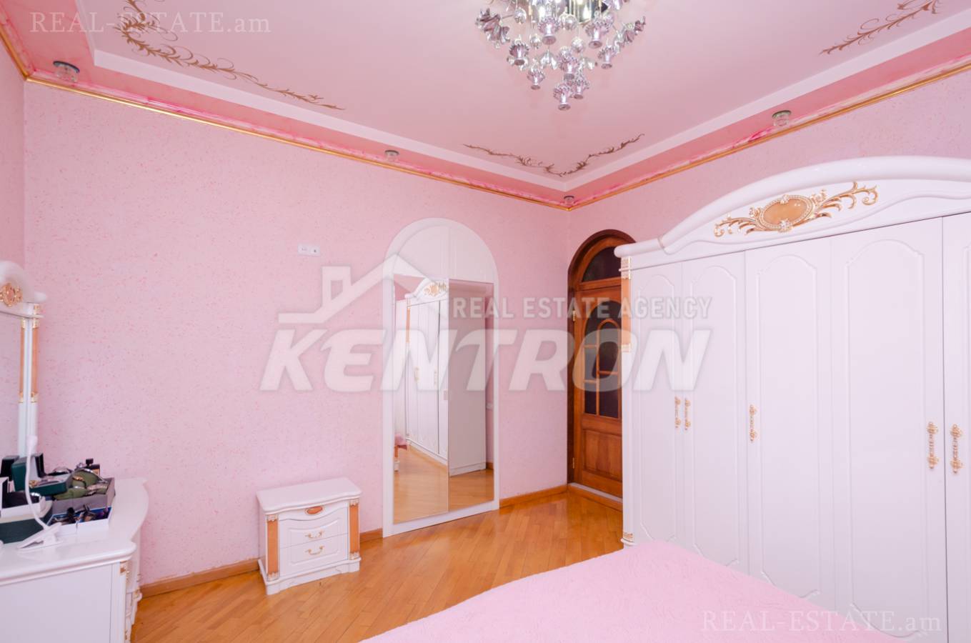 House for sale Gogol St, Kanaqer-Zeytun Yerevan, 136592