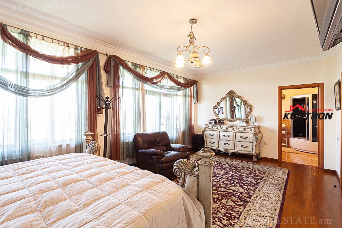 House for sale Barbyus St, Arabkir Yerevan, 133875