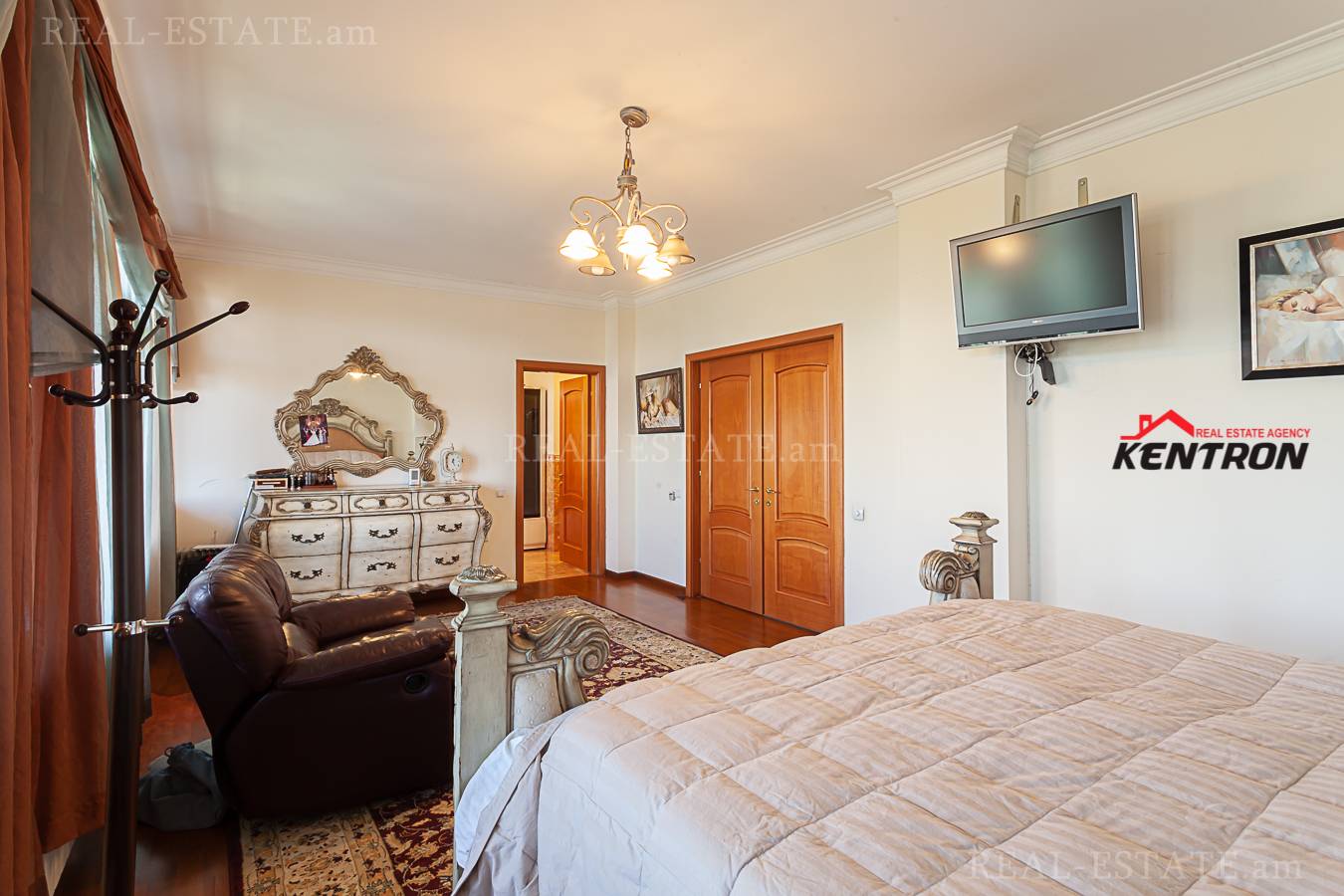 House for sale Barbyus St, Arabkir Yerevan, 133875