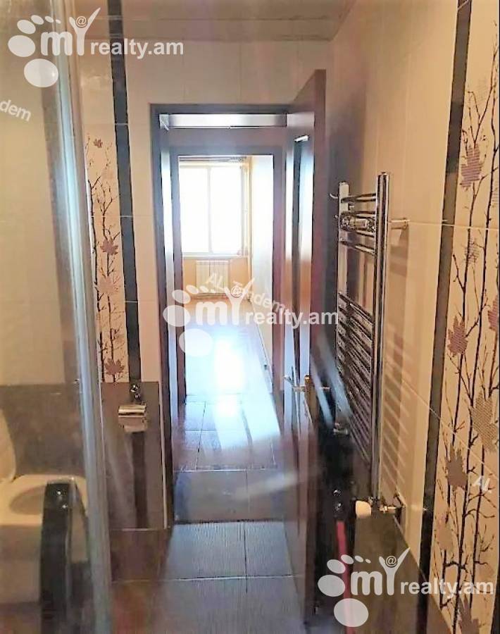 Купить 3 комнатную квартиру Маргарян ул, Ачапняк Ереван, 140267