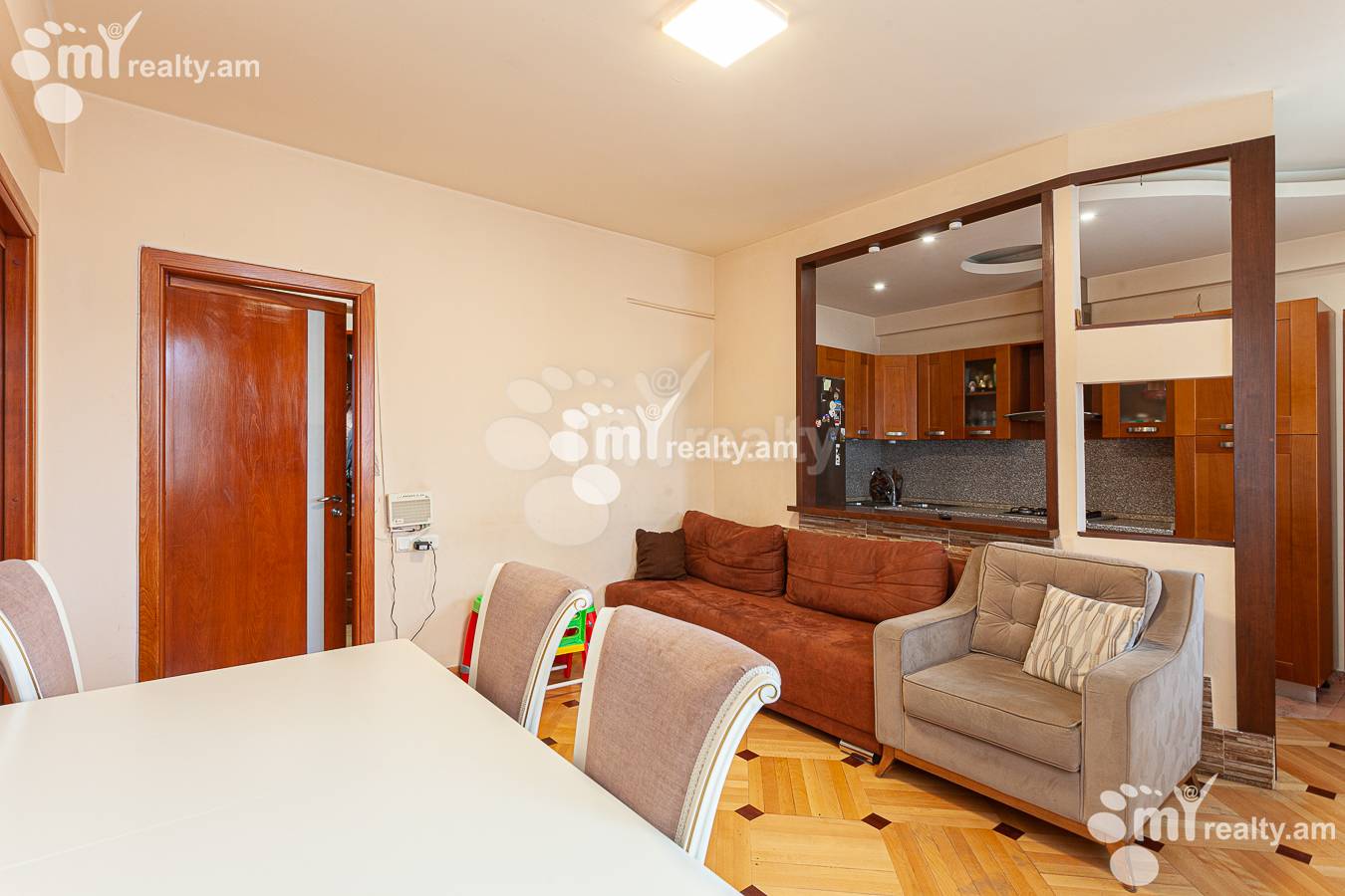 3 bedroom apartment for sale خیابان پوشکین, مرکز شهر ایروان, 147411