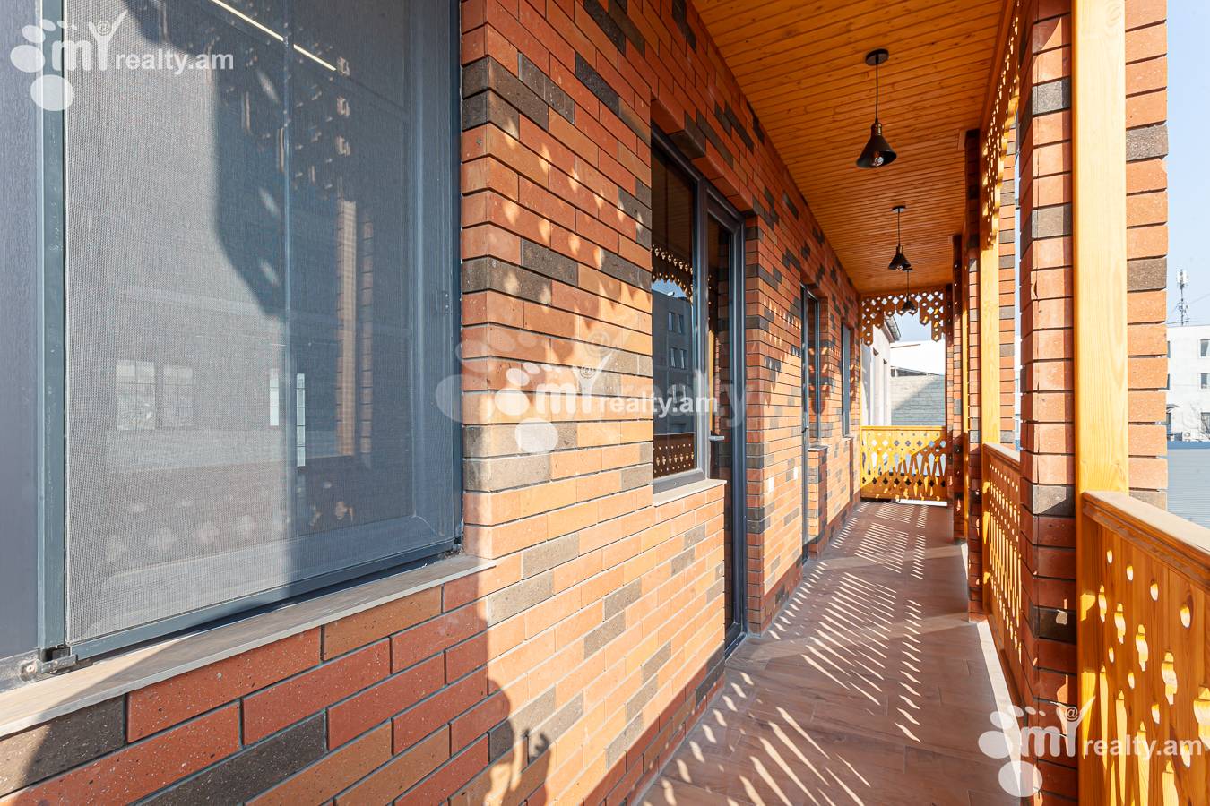 Снять коммерческoе помещение Исаков пр, Центр Ереван, 154555