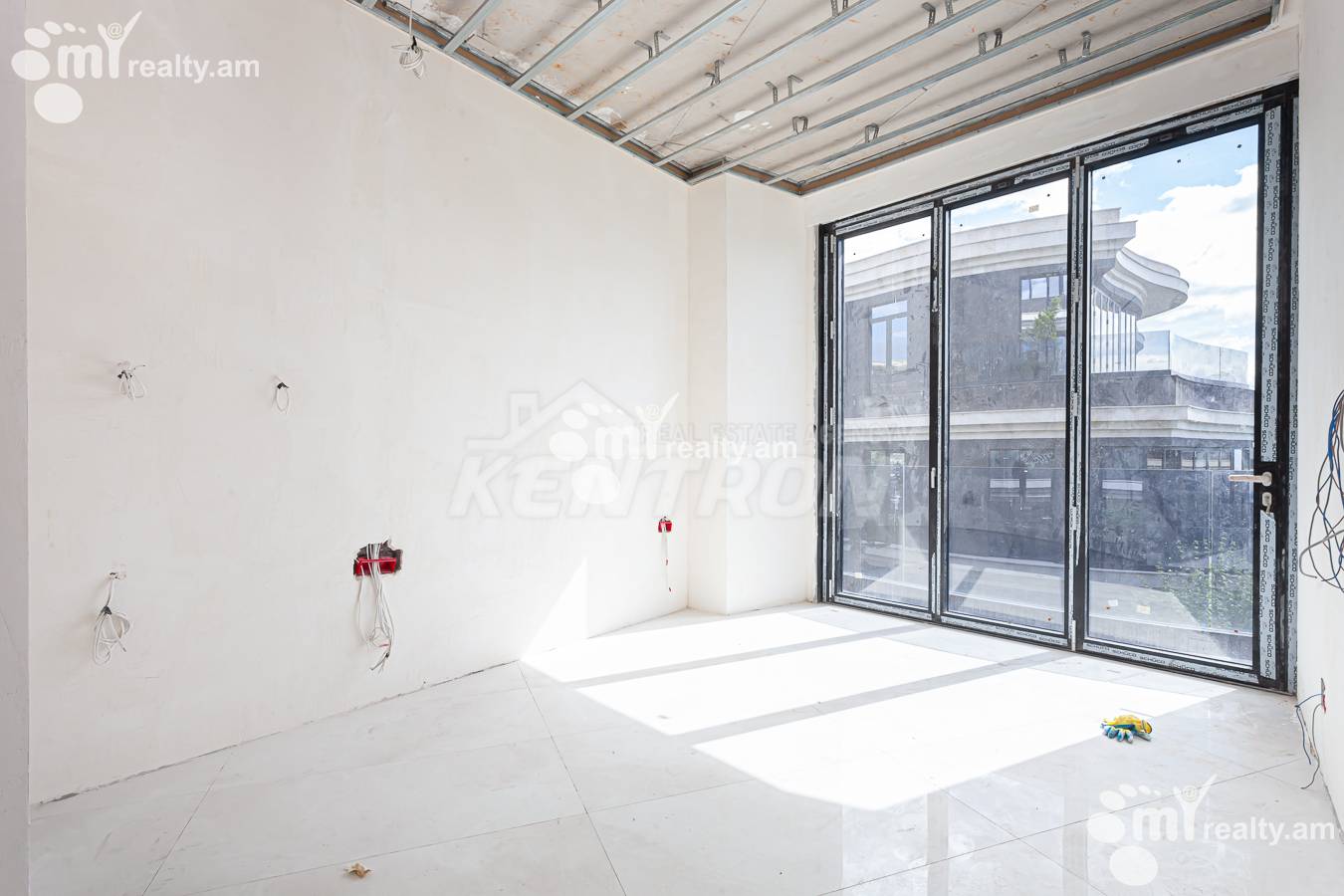 3 սենյականոց բնակարան  Գ. Հովսեփյան փող, Նորք-Մարաշ Երևան, 155575