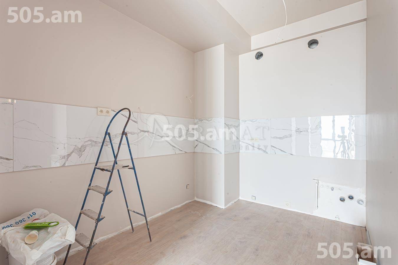 2 սենյականոց բնակարան  Աբելյան փող, Աջափնյակ Երևան, 155215