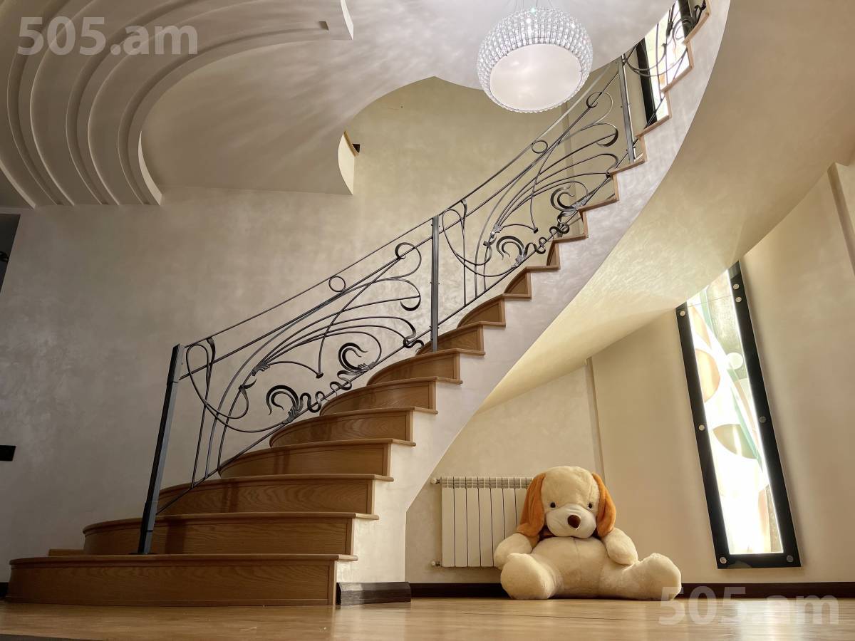 5 սենյականոց բնակարան  Ա. Ավետիսյան փող, Արաբկիր Երևան, 147006