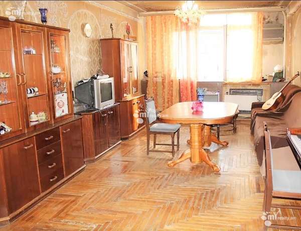 2-senyakanoc-bnakaran-vacharq-Yerevan-Center